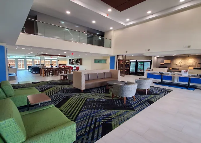 Holiday Inn Express & Suites Arlington North - Stadium Area By Ihg